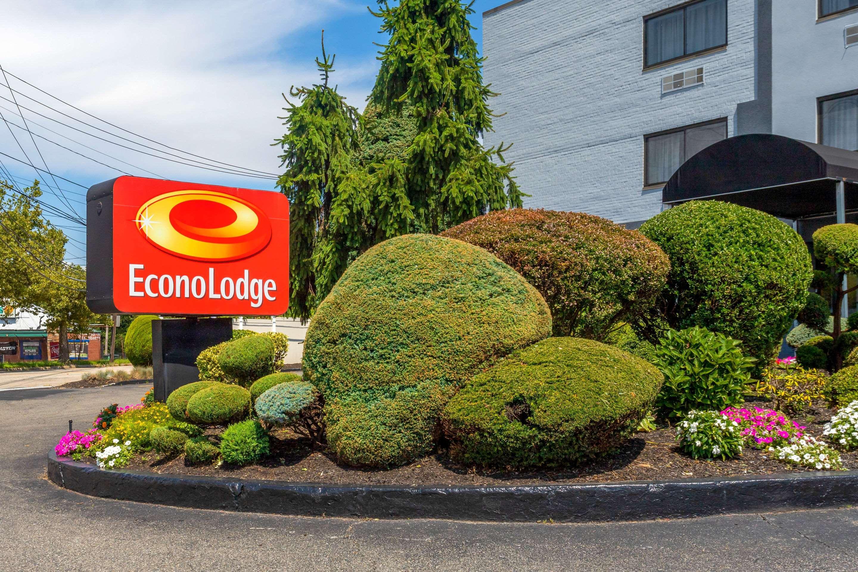 Econo Lodge Hicksville Exterior photo