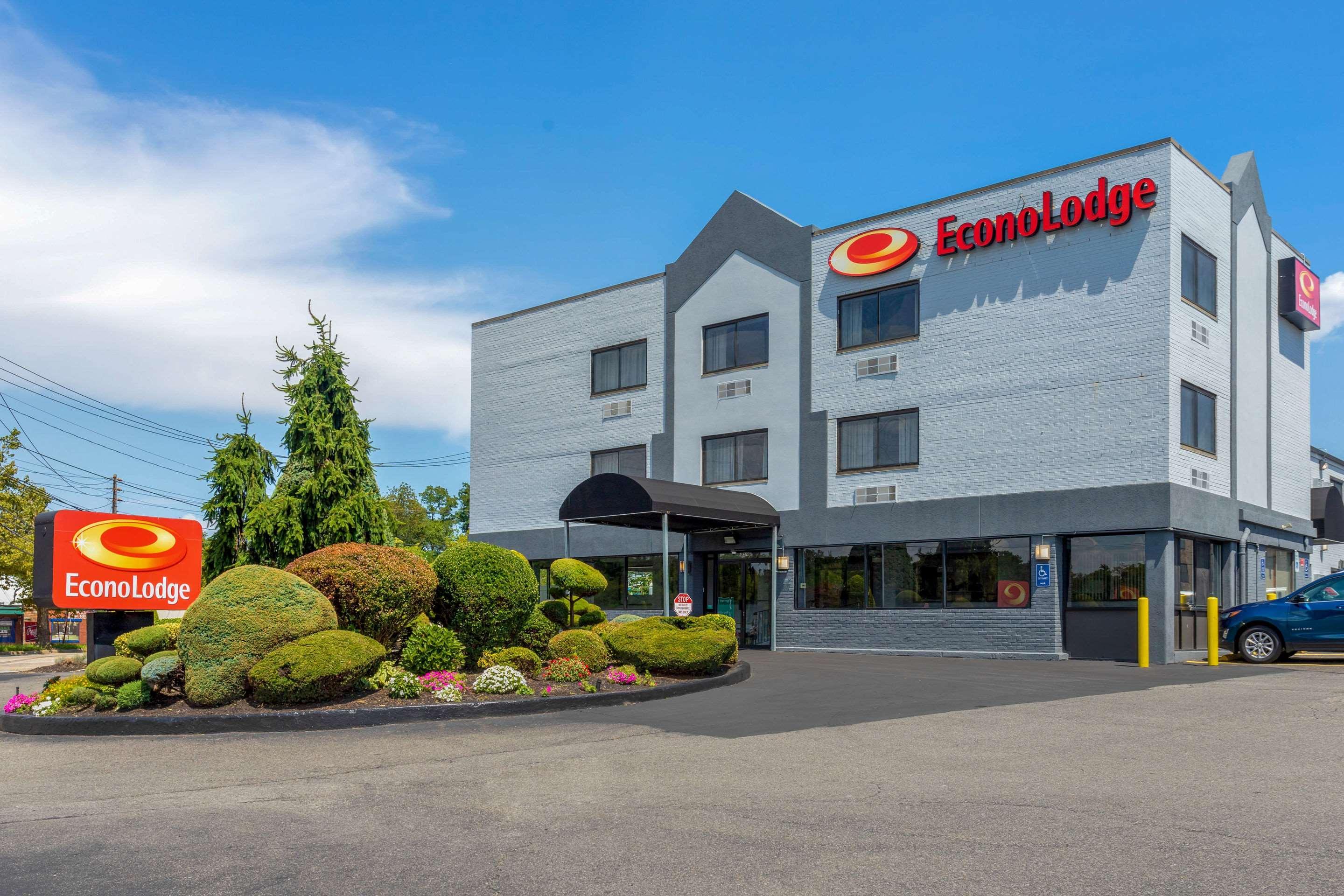 Econo Lodge Hicksville Exterior photo